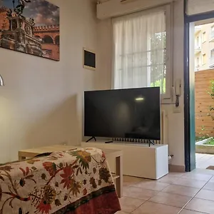 Fiorilli House - Fair District - Gratis Private Parking Appartamento