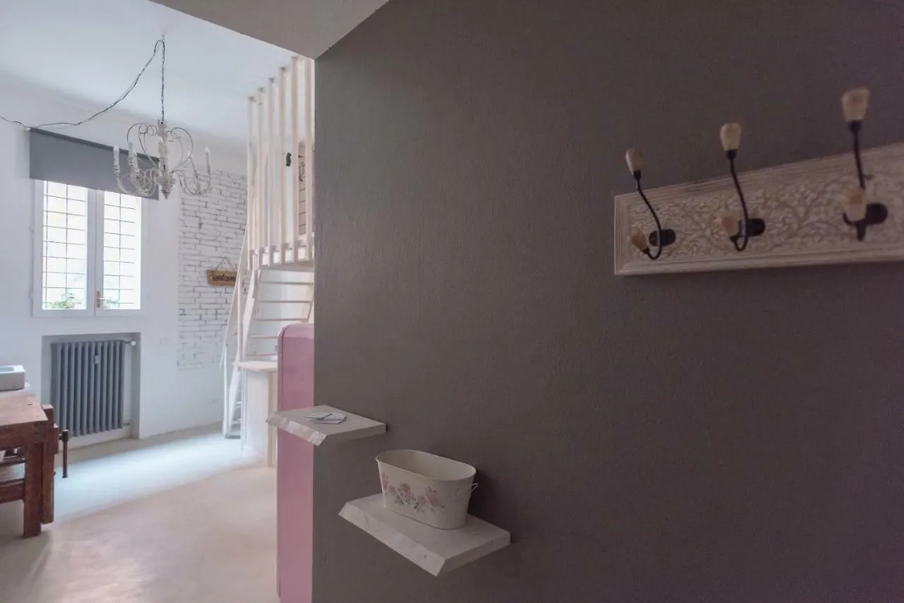 Апартаменты New Loft In The Heart Of Болонья